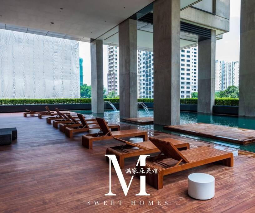 Arcoris Mont Kiara 19# Deluxe 1 Bedroom With Balcony Kl #1-3pax Apartment