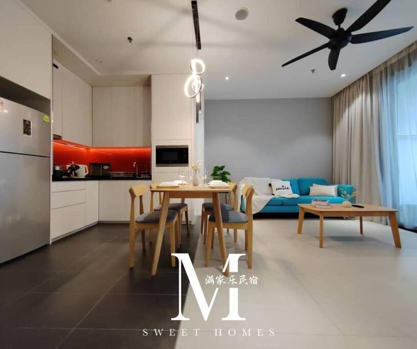 Arcoris Mont Kiara 19# Deluxe 1 Bedroom With Balcony Kl #1-3pax Kuala Lumpur