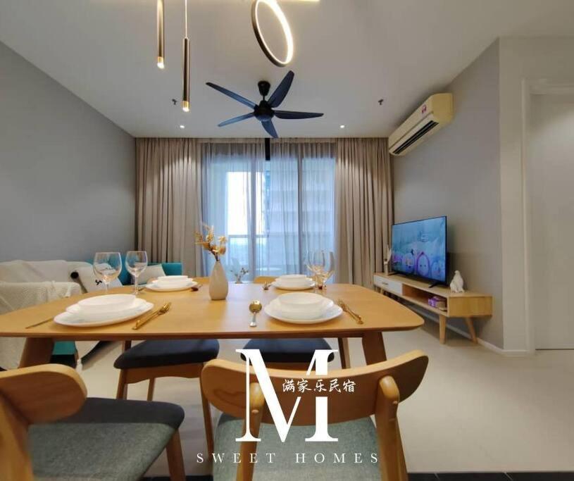Arcoris Mont Kiara 19# Deluxe 1 Bedroom With Balcony Kl #1-3pax Apartment *